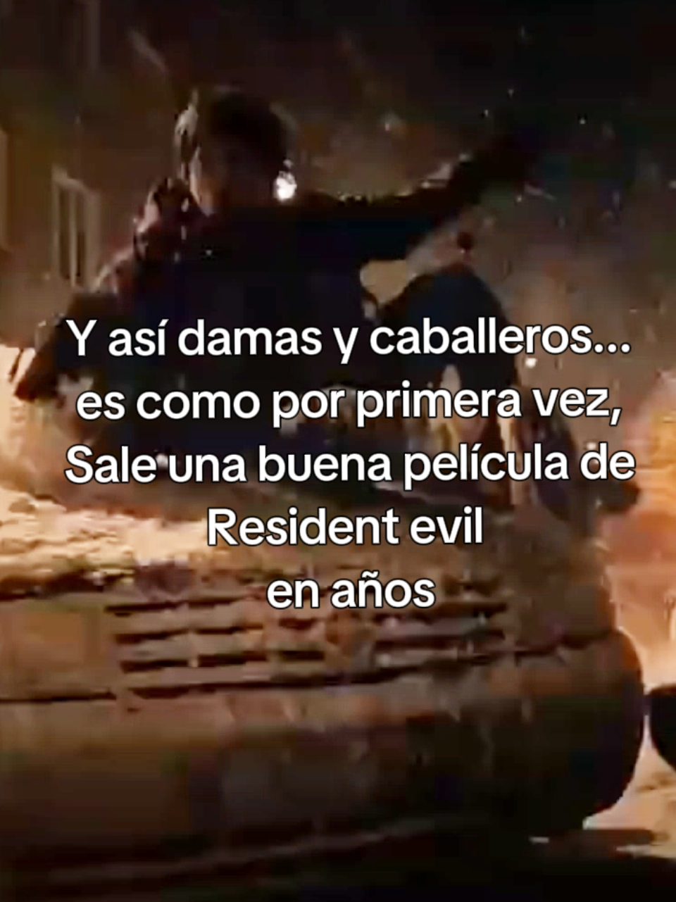 Muchos dicen que es mala, pero en realidad creo si es bastante buena, en comparación a las anteriores de Resident evil #residentevilnochecero #residentevil #edit #opinion #fypシ 