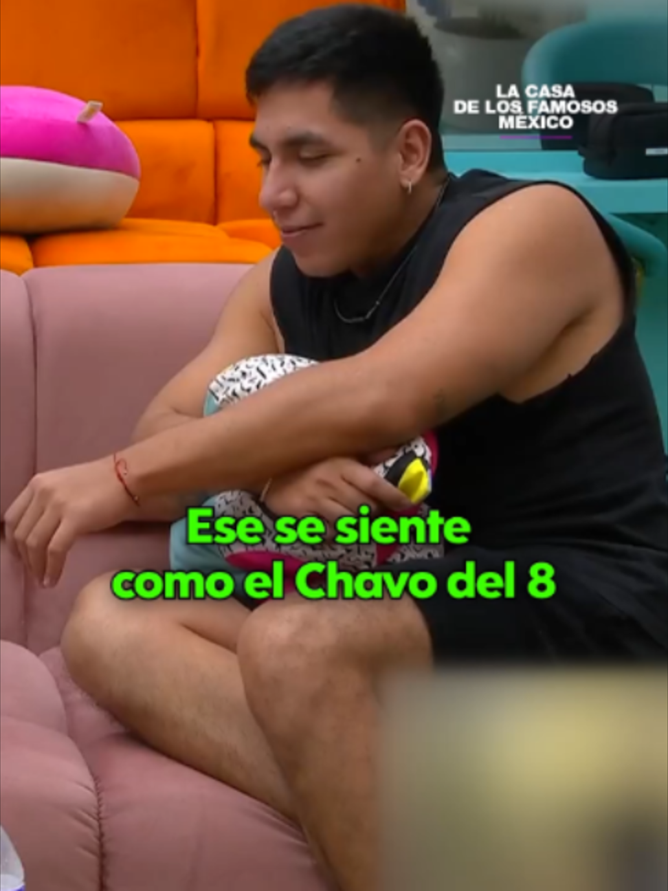 @eseperezoficial_  se siente como en un capítulo del #ChavoDel8 🚨Suscríbete a @vix YA con planes desde tan sólo $149 pesos al mes para ver momentos como éste 🔥🔥 📺 #LaCasaDeLosFamososMx 🏠 Disponible también en #LasEstrellas y #Canal5