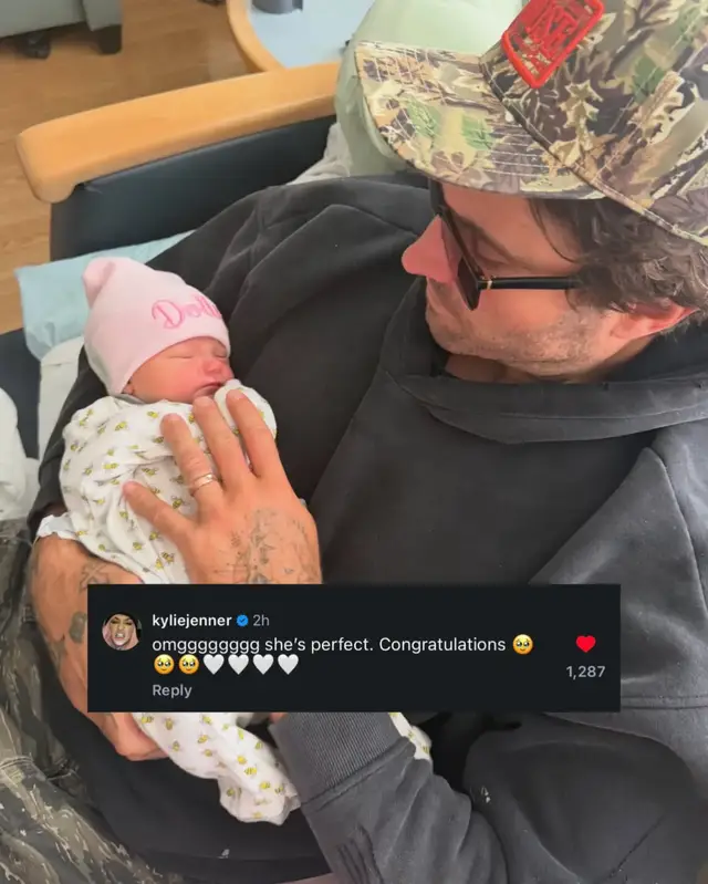 BABY NEWS IN THE JENNER FAMILY! Kylie Jenner congratulated her half-brother Brody Jenner and his wife, Tia Blanco, on the arrival of their newborn daughter, Dolly Jane. 🥹🍼✨ Congratulations to Brody and Tia on their beautiful new chapter! 🤍 Welcome to the family, Dolly Jane! 👼🏻💕 Did you see Kylie’s sweet congratulations? 👀👇 #KylieJenner #BrodyJenner #TiaBlanco #DollyJane #kendalljenner 