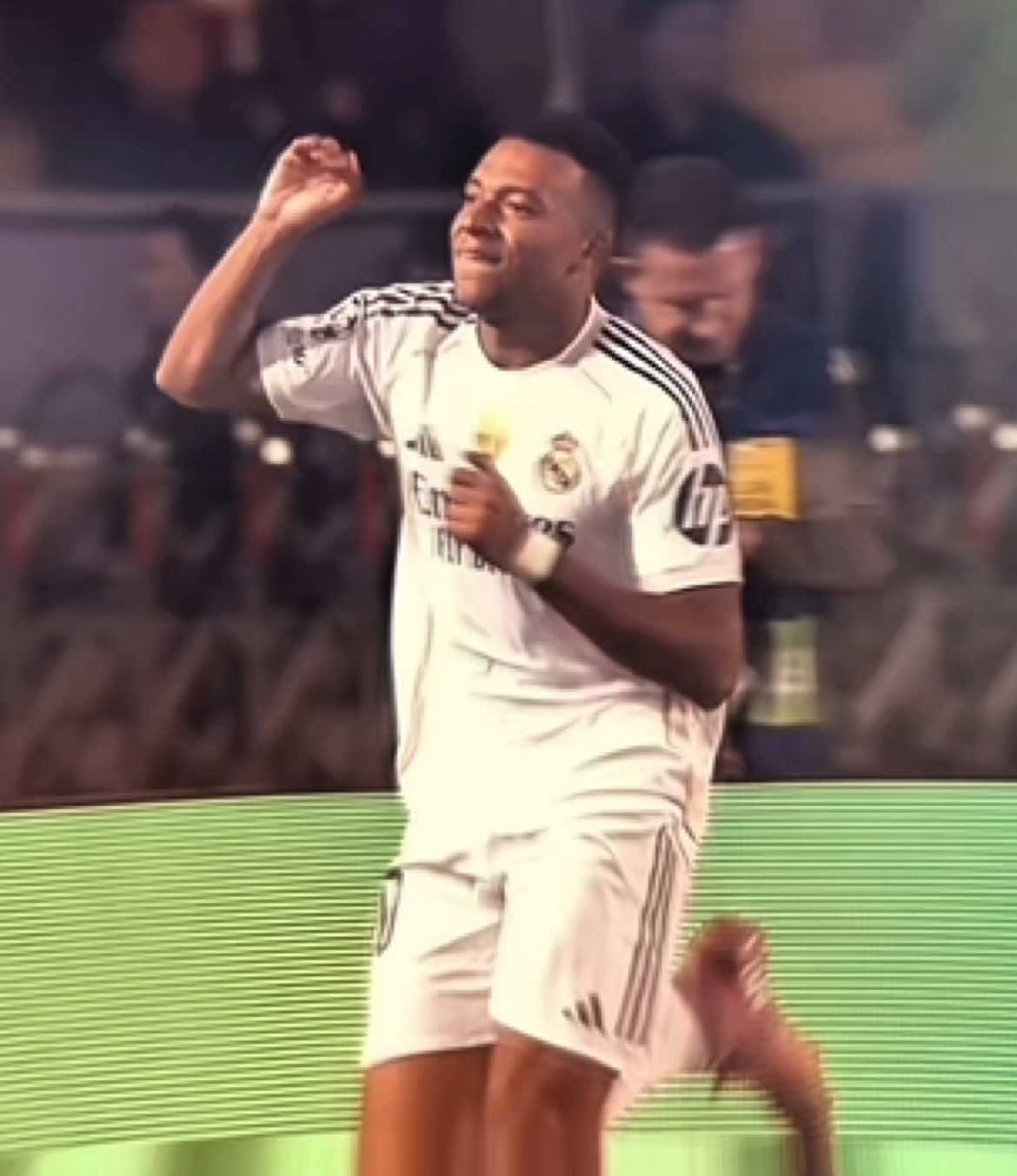 não precisa se animar tanto, Mbappé… #mbappe #realmadrid #championsleague #football #foryour  mbappé goal gol do mbappé  mbappé skills
