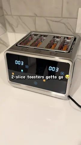 Everybody want breakfast at the same time 😭🍞 #4slicetoaster #touchscreentoaster #kitchenfinds #kitchenappliance #breakfastessentials 