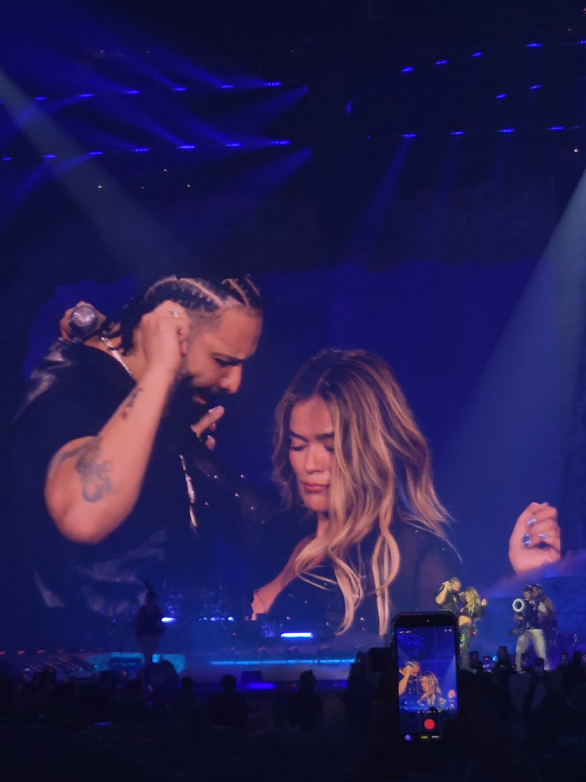 Karol G brought out Drake in Houston! 💙 #fyp #karolg #drake #Houston @Karol G 