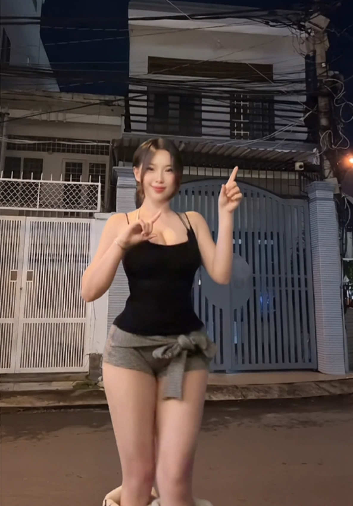 Sì tai đường phố:)) #tiktokdancevn #xuhuong #viral #fyp 