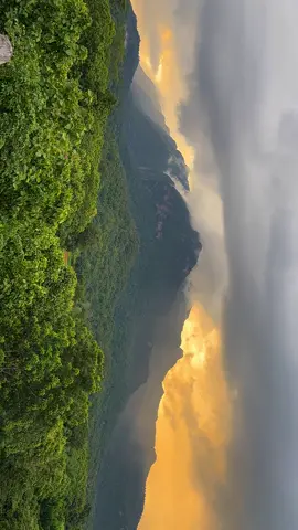 Magic hour พระอาทิตย์ตก #ดอยหลวงเชียงดาว #chaingdao 