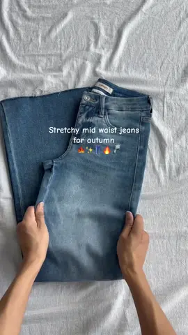 Stretchy mid waist jeans for autumn 🍁✨👖🔥 #oneso #midrisejeans #b2s #widelegjeans #fyp 