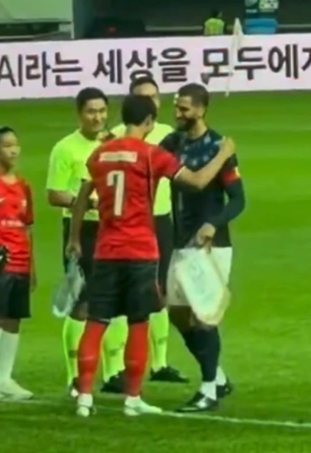 Sonny and Bentancur reunion in Korea 🥹 #sonheungmin #heungminson #손흥민 #fyp #tottenhamhotspur 