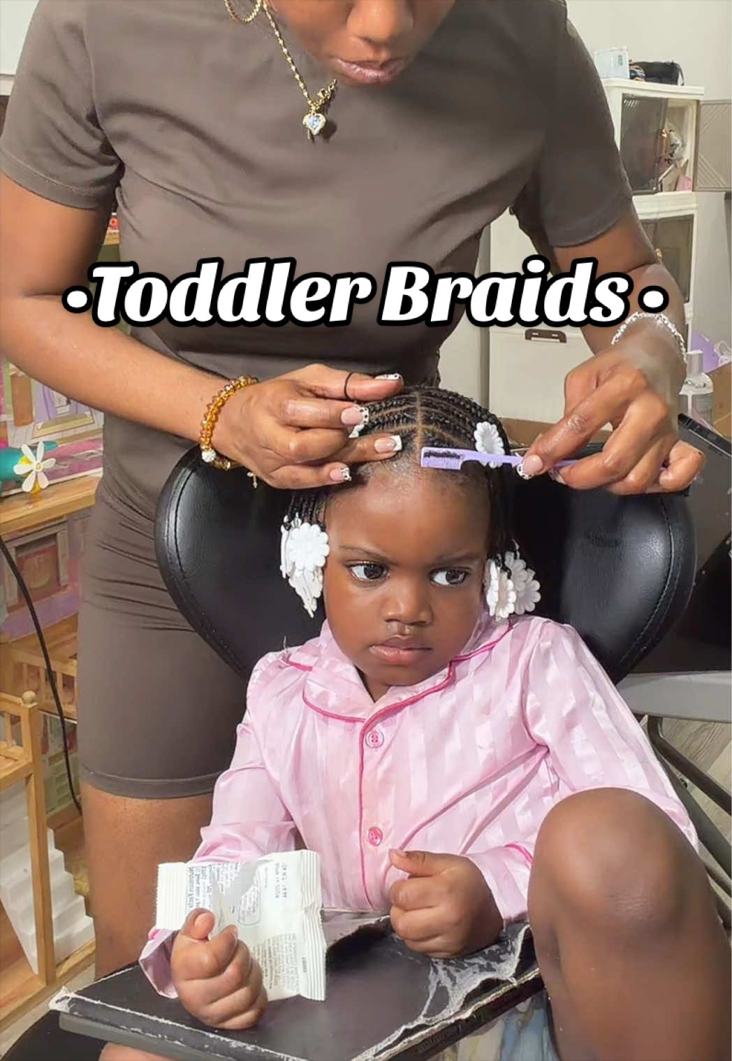Simple & cutesy 💜 #momlife #sahmlife #kidshair #kidshairstyles #kidsbraids 