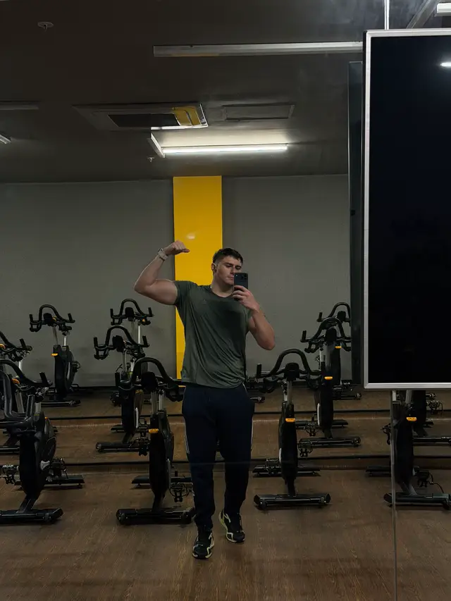 Esta banda venezolana “Los mesoneros” se las recomiendo full  #panama #venezuela #gym #losmesoneros #f 