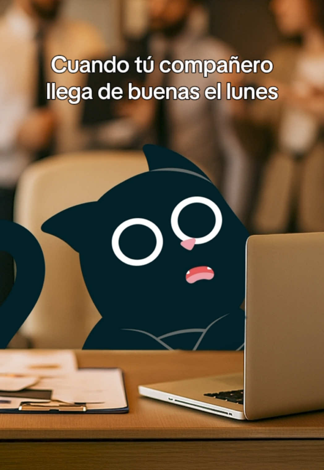 Me caga la gente que es feliz ej lunes #larryynoha #oficina #trabajo #godin #officehumor 