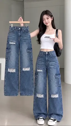 ยีนส์คาร์โก้ขากว้าง ดีเทลกระเป๋าแน่น ๆ 🩵🔥 ใส่แล้วได้ลุคเท่แบบสาวสายสตรีท แมตช์กับเสื้อครอปหรือเสื้อยืดก็ปัง! #กางเกงยีนส์ผู้หญิง #ยีนส์คาร์โก้ #กางเกงคาร์โก้ #ยีนส์ขากว้าง #แฟชั่นสายสตรีท 
