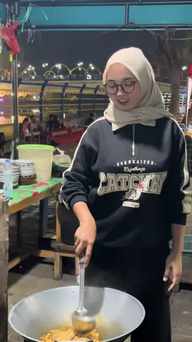 Setiap hari buka gaes Buka Habis magrib ya Jam 18:30 sore gaes Kita Ready Ketoprak Indomie dan Mie Bangladesh 🫶🏻🤗#fypシ #miebangladesh #kulinertiktok #ketoprakindomie #ketoprak 