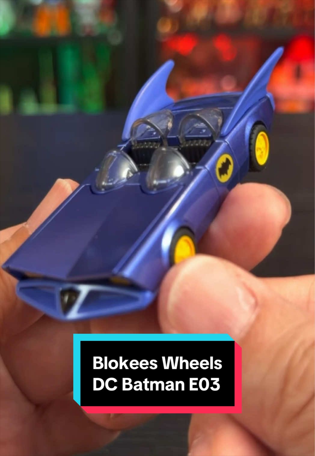 Unboxing Blokees Wheels DC Batman E03. #Blokees #Batman #Batmobile