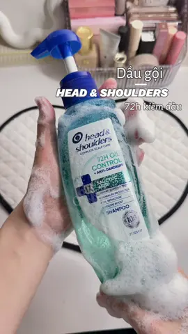 Cải thiện gàu đỡ ngứa thì gọi tên em head& shoulders này thui #tiemnhaleo #daugoi #headshoulders #gomax 