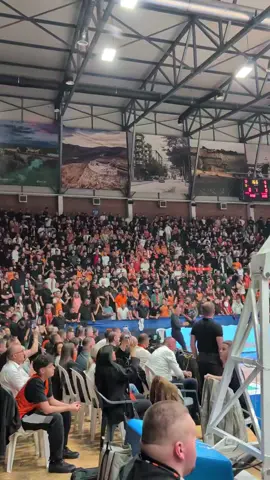Lamtumirë oj nënë, e ti babë Qerimi. Vetë më mësuat si duhet atdheu, si bahet betimi. Jam djalë nga Tetova, më ka thirrë atdheu, vetë Adem Jashari, gjaku i Skënderbeut. Asgjë në botë nuk deshta, ma shumë se lirinë. Gjaku im le t'bahet dritë, dritë për Shqiptarinë. #Arpagjikt #arpagjiktprizren  #djemtelidhjes  #ilirshaqiri 