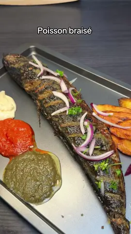 Cameroonian Grilled fish is top tier  🇨🇲 🤤  #tiktokcameroon🇨🇲tiktokafrica #tiktokcameroun🇨🇲 #grilledfish #poissonbraisé #cameroonfood🇨🇲 Chef Mina , oven grilled fish, easy recipe, roasted fish , grilled fish 