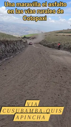 Ruralidad de Cotopaxi y las vías en caos, vamos a cambiar esta realidad para siempre. con #GissellaMolina ahí  es. ✍️🏻🫶🏻👌🏻 #GissellaPrefecta  #Cotopaxi  #partidosocialcristiano 