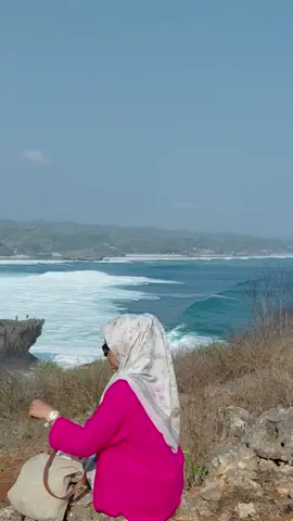 ga semua orang suka sama kamu, jadi.. alah piye kae terusane lali.. 🤣