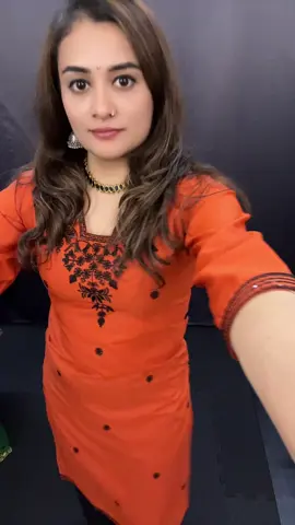 #indianwear #bharatfusion #creatorsearchinsights #desi #kurti 