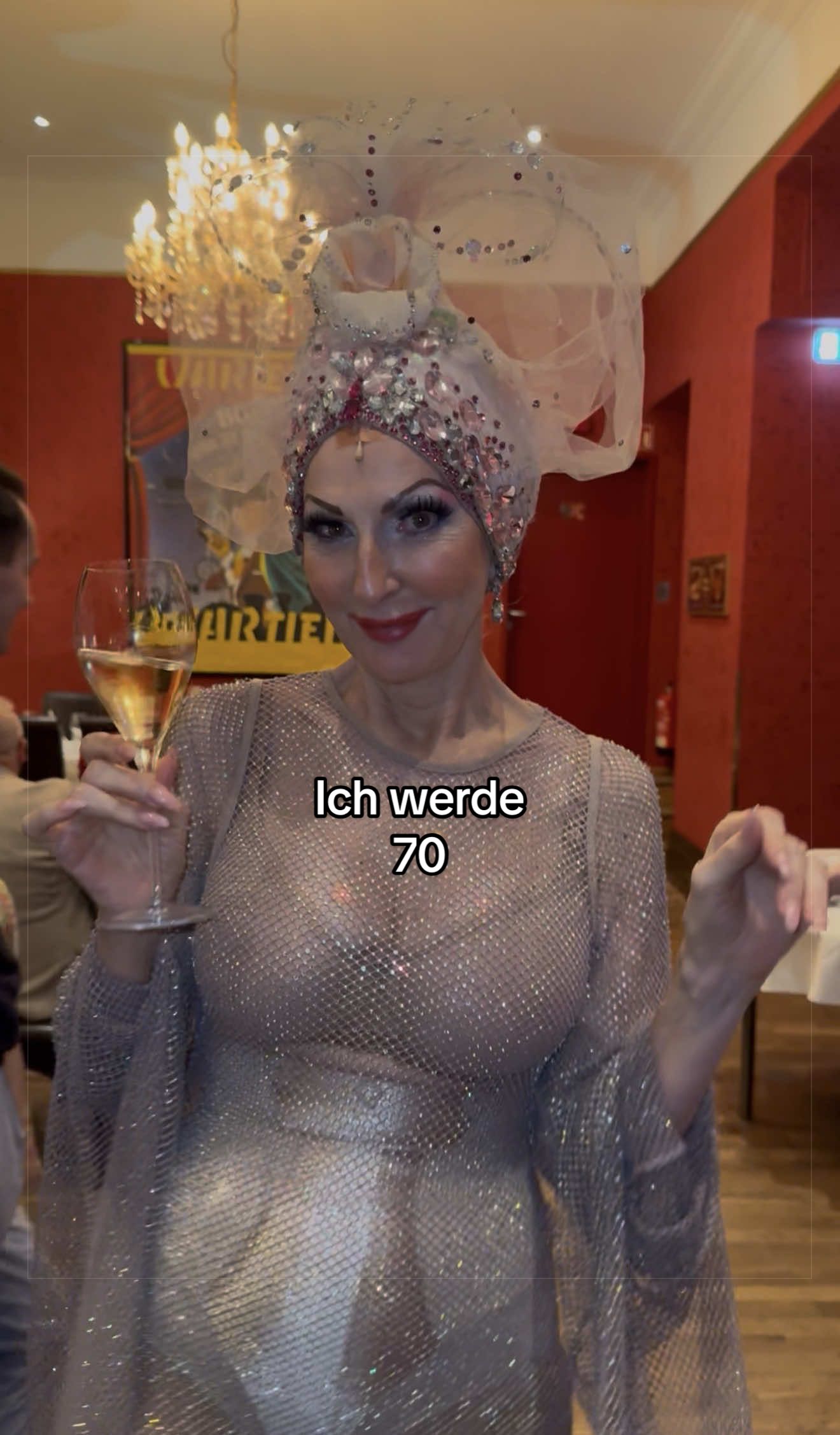 Ich werde 70 und ihr mich niemals los 💋 #desireenick 