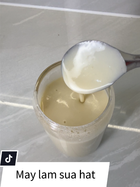Tưởng máy giá rẻ làm cho có, ai ngờ sữa ra sánh mịn, thơm béo, không lợn cợn 🥛✨ 23 phút là có một ly nóng hổi. #MayLamSuaHat #SuaHat #DoGiaDung #DoGiaDungThongMinh #ReviewDoGiaDung #TikTokShop