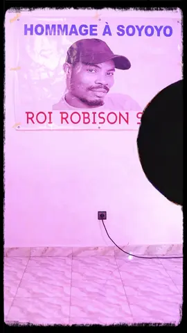 👑 HOMMAGE À SOYOYO — ROI ROBISON SIPA 👑 Un hommage rendu de son vivant. ❤️🙏🏾 Avec beaucoup de respect et de reconnaissance, je vous annonce la sortie officielle de ma nouvelle chanson dédiée à SOYOYO, Roi Robison Sipa. 🎶🔥 Une chanson pour célébrer l’homme, son parcours, son œuvre et la place qu’il occupe dans nos cœurs. 🎵 HOMMAGE À SOYOYO — ROI ROBISON SIPA 🔥 SORTIE OFFICIELLE : TRÈS BIENTÔT Restez connectés… ❤️👑🎶 @Ery ery @Bismarck📷 #visibilite #benintiktok🇧🇯 