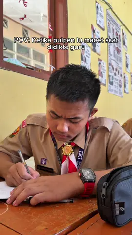 Di antara semua moment kenapa harus macet pas didikte sih!?💔 #fyp#relate#sekolah#pulpen 