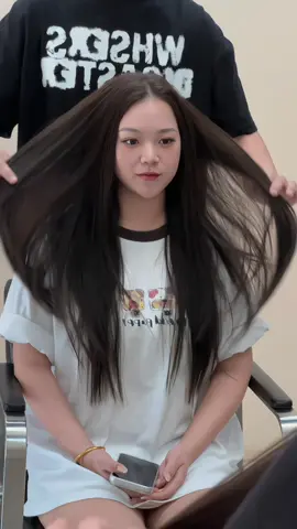 Mẫu thẳng mượt dàng cho chị iem lười chăm😆#cattocdeptuson #Tamhairsalon #hairtrend 
