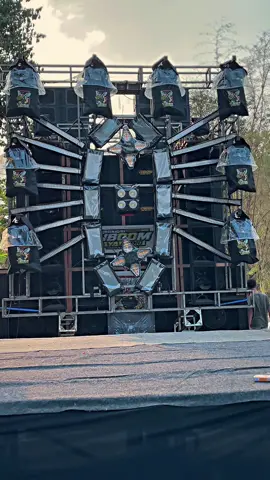 ready karnaval pamongan mojo kediri ft @LIBOOM JAYA AUDIO BLITAR #karnavalpamonganmojokediri #fyp#liboomaudio#satrialighting#soundhoregjawatimur@SATRIA LIGHTING BY MHK ROSOK 