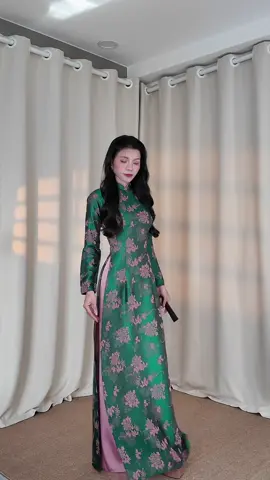 Màu sang quá #camtu #xuhuong #thoitrang #review #aodai 