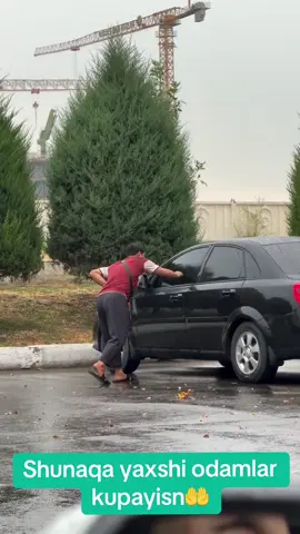 Shunaqa yaxshi odamlar kupaysin🤲