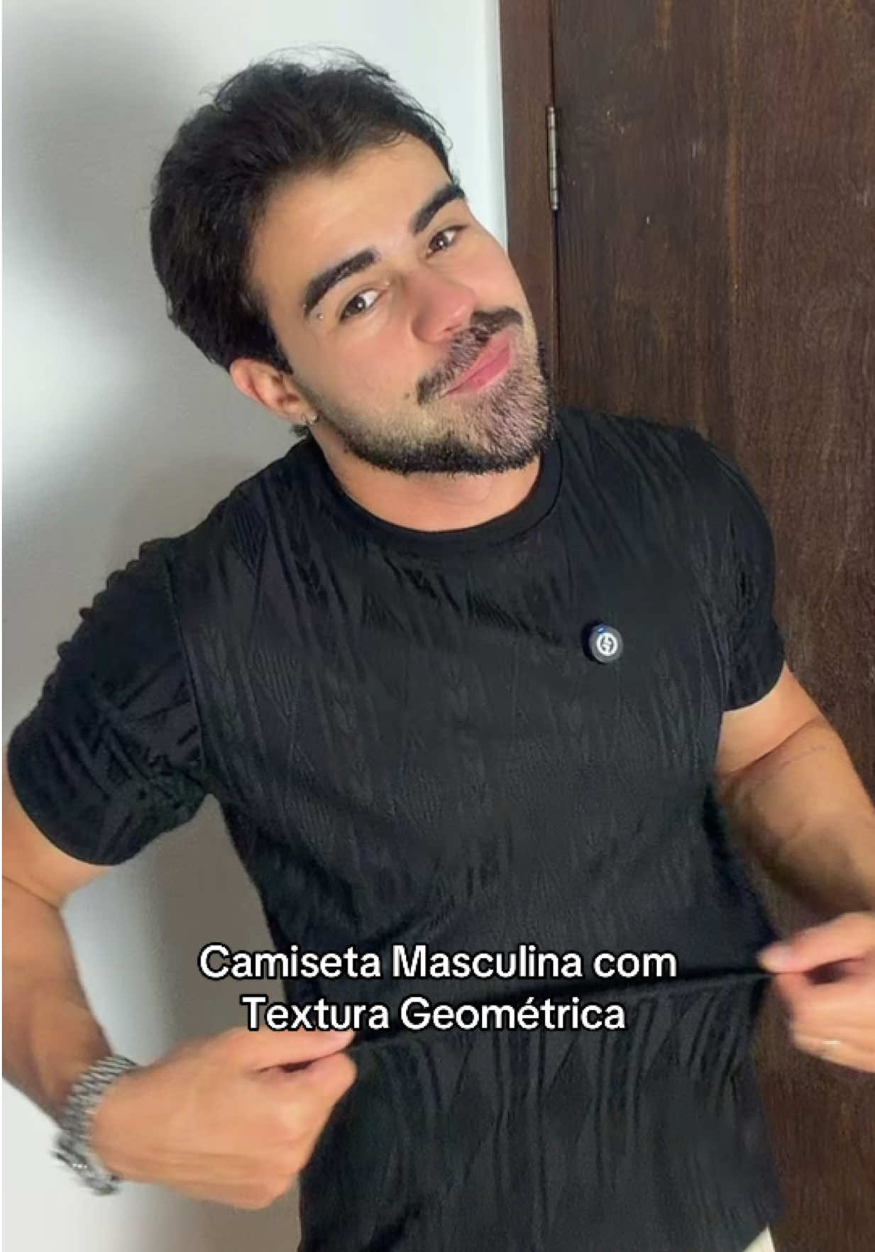Camiseta Masculina com Textura Geométrica #fyp #viral #modamasculina #promocao #viraltiktokshop 