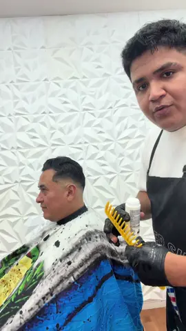Prueba tu producto textura para tu cabello #conecticutt #newhaven #viraltiktok #barberosdelmundo @L3VEL3 #barberosdelmundo 