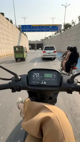 #scoote #kalmachouk#newscooter #DHAgirllahore #newscooter 