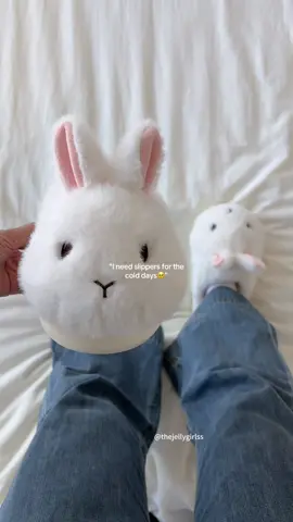 the bunny plush slippers are exactly what I need!!🥹☁️✨#cuteshoes #slippers #girlythings #giftideasforher #cozyvibes 