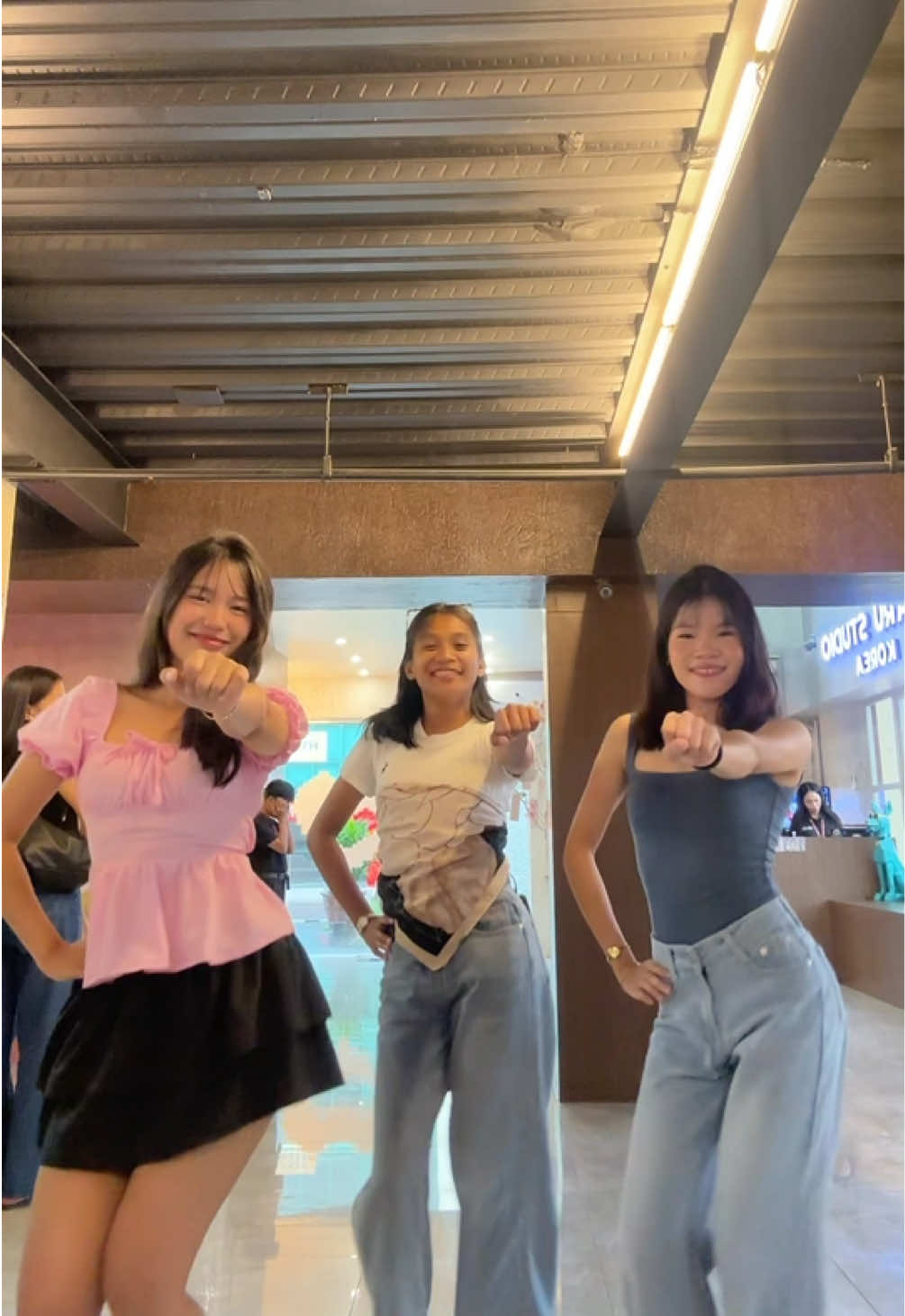@sxenna @kyang #newdancetrend #dance #foryou #trending #viral 