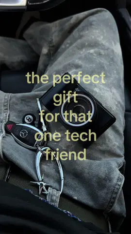 i know they'll love this since they always like to record everything! 📷💥 #ShopWithConfidence #affordablecamera #camera #digitalcamera #techgift 