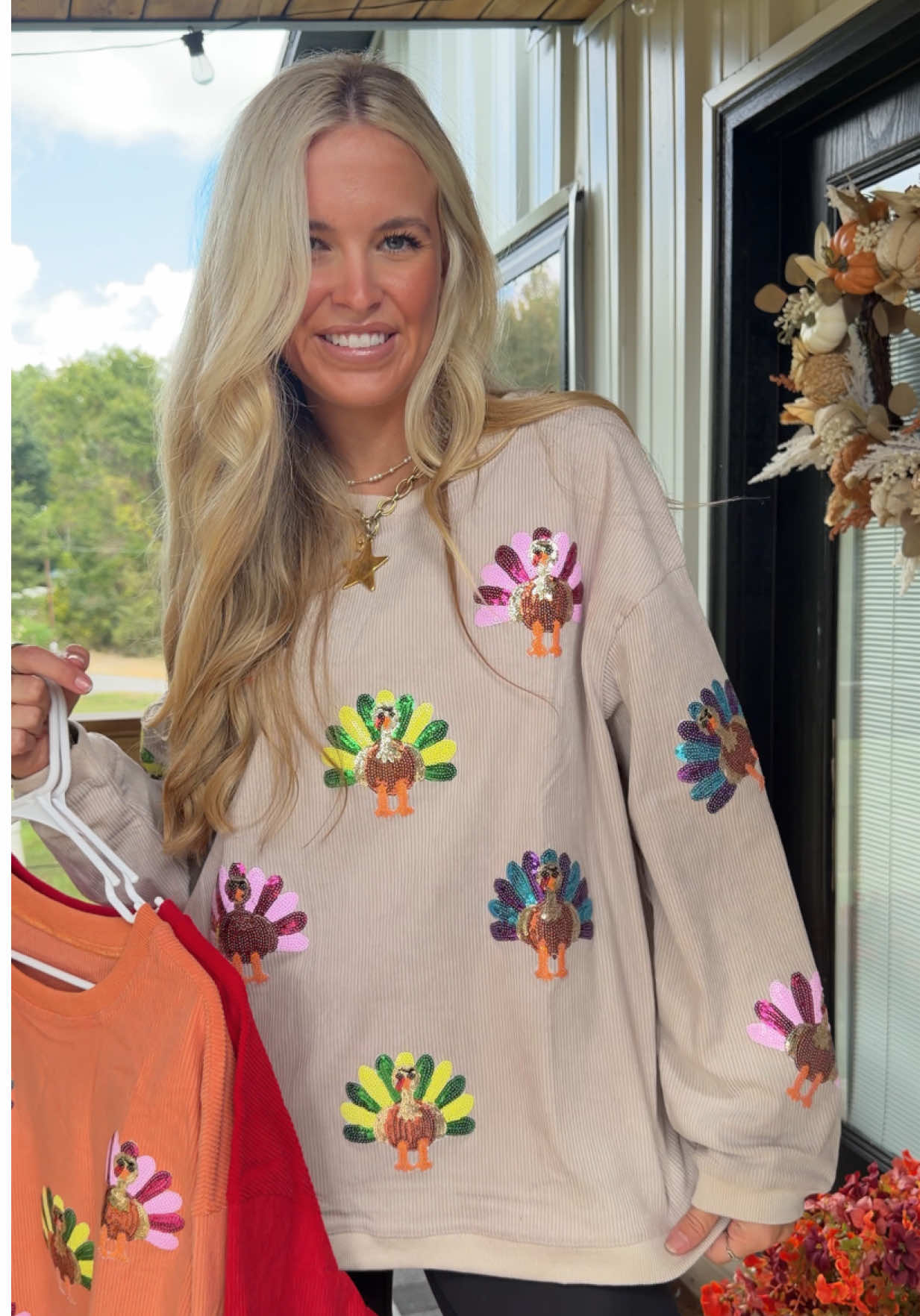 The cutest look for less sequin sweatshirt for fall and Thanksgiving! So comfy and obsessed with the ribbed fabric #tiktokshopcreatorpicks #tiktokshopfalldealsforyou #thanksgivingoutfit #fallsweatshirt #falloutfitinspo 