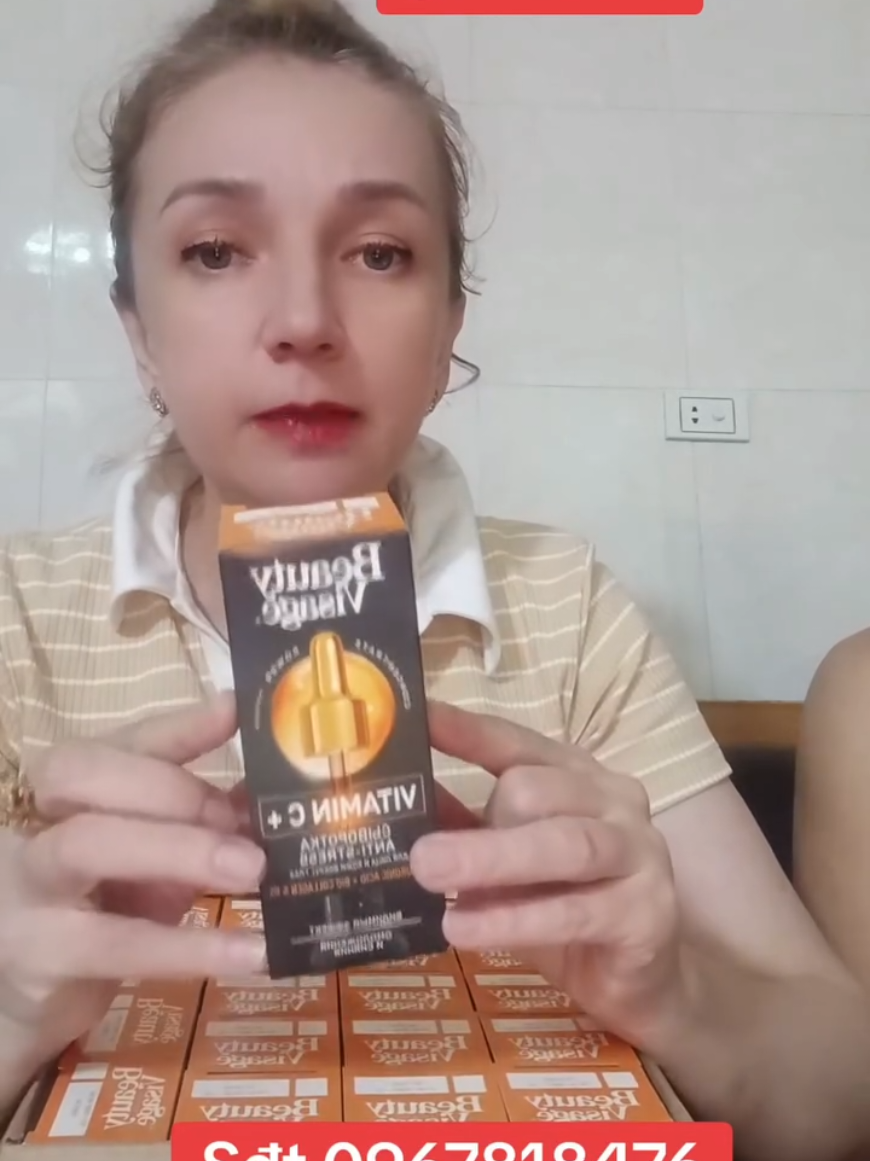 Serum dưỡng trắng, tươi trẻ da Beauty Visage Vitamin C+ giữ kỷ lục tuyệt đối về hàm lượng của dạng hoạt động của vitamin C. Huyết thanh chứa Hyaluronic Axit, B5 và collagen sinh học, kích thích sản xuất collagen, làm săn chắc, trẻ hóa. Nhờ công thức cải tiến giúp trung hòa các gốc tự do và mang lại làn da rạng rỡ sau lần sử dụng đầu tiên. Giá #150k  Sđt 0967818476 Zalo 0848566637 #serum  #vitaminc  #vongachongviet  #myphamnga 