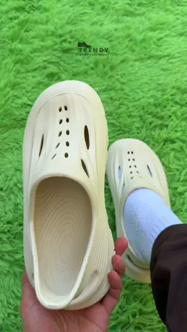 Sandals for Men Slip-on Shoes #sandals #slippers #clogs #footwear #sandalsformen 