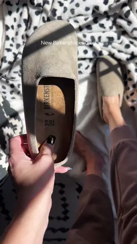 #Birkenstocks #Birkenstock #clogshoes 