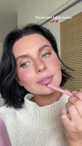 This fall lip combo is everything 😻😻 #tiktokshopstockup #tiktokshopcreatorpicks #tiktokshopfalldealsforyou #liplinerhack #fallipcombo 