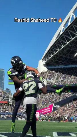 We see you Sheed 😮‍💨 #nfl #seahawks #football #rashid #shaheed  📺: @NFL on CBS 