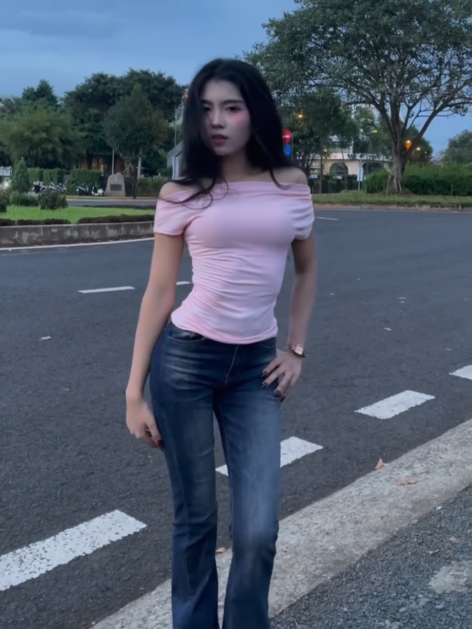 mí bà chờ e,em đang lên mẫu dần nhó#setxinh #aoxinh #viral 