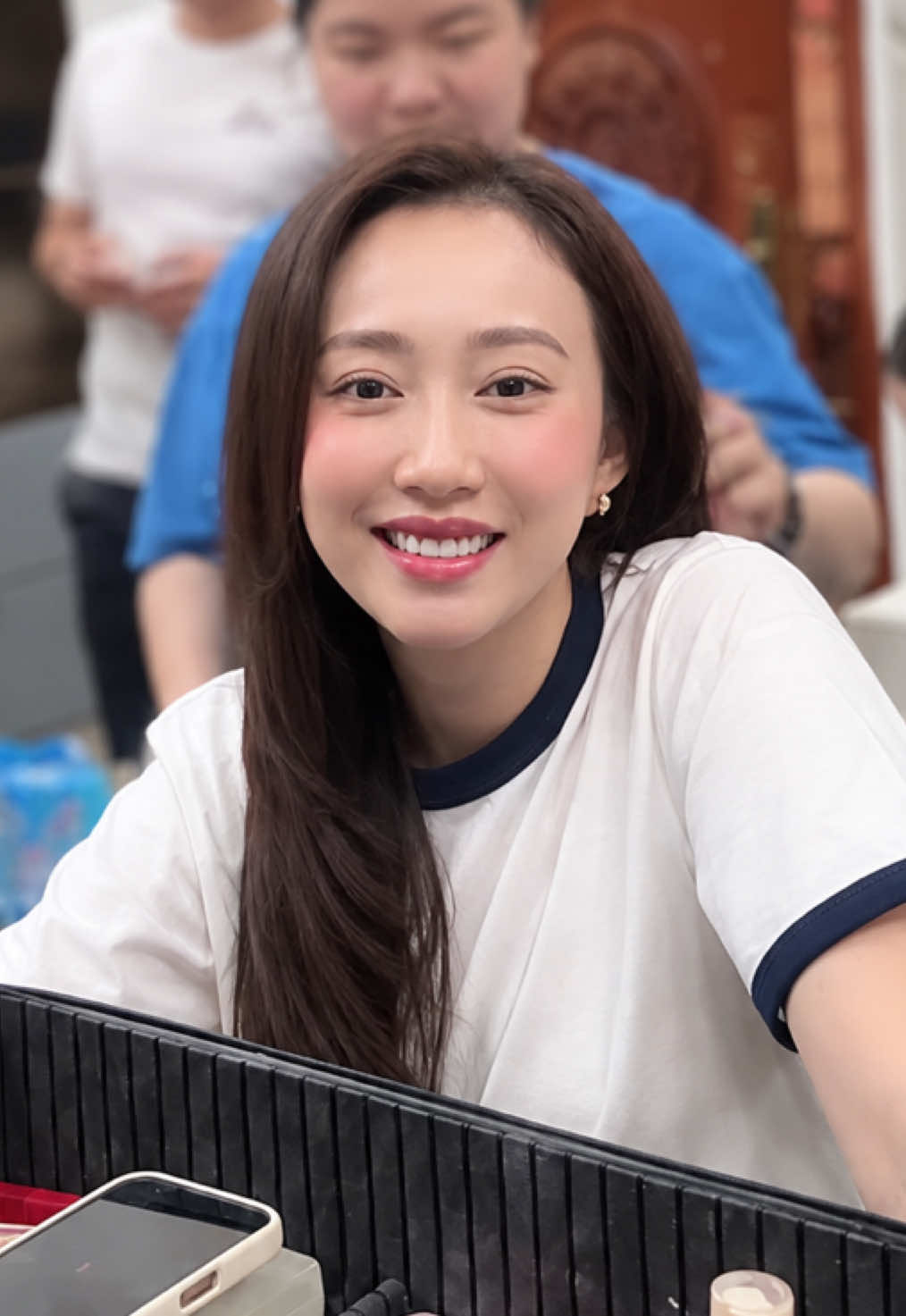 Đẹp tự nhiên hông có sửa nha ba Dũng 😊 #CapCut #HuynhHongLoan #Livestream #BongMaQuaKhu #HongPhimHay 