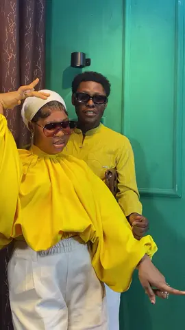 Ya’ll Na her Majesty O 🤭🙌❤️ @SHODAY TheBillionBoy  @MujLuxe_Atelier_Osogbo  Couple Linen Set Available To Order 🛍️ 🛍️How to order 👇 ☎️Call or Whatapp 08101249008  🏷️Price is #80k only for both set   📦Nation wide and world wide delivery 🚚 🌍💯 #CouplelinenSet #LinenSetForCouple #LinenSet #ReadyToWearInOsogbo #   