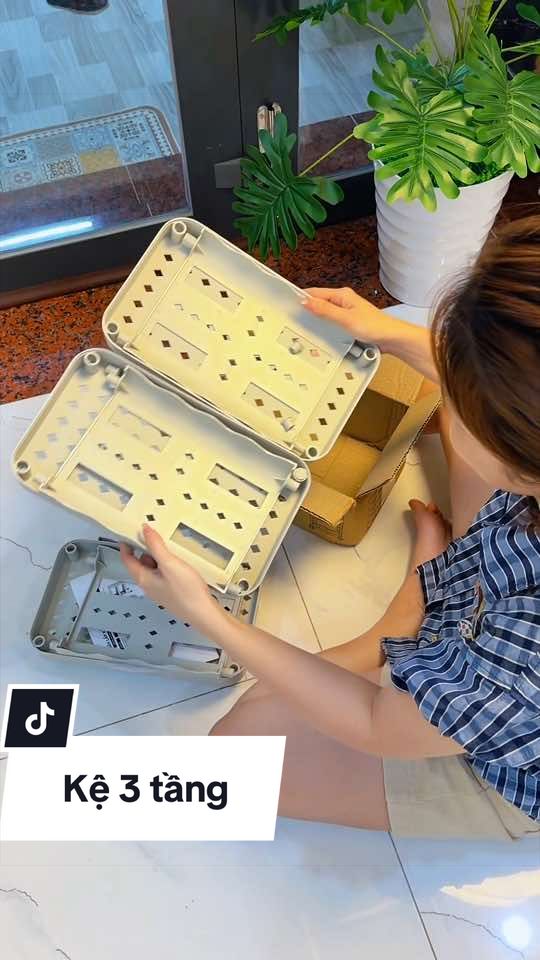 Kệ 3 tầng có bánh xe dày dặn chắc chắn, đựng được tỉ tỉ thứ luôn #ke3tangcobanhxe #kedanang #xuhuong #viralvideo 