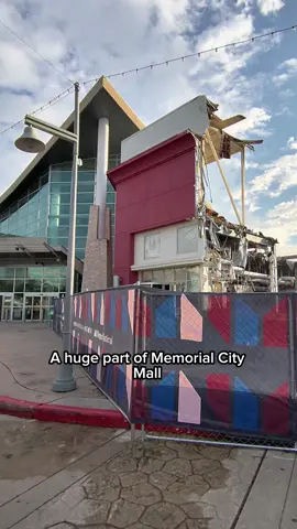 The part of Memorial City Mall facing Gessner is being torn down. This was the section that formerly had the American Girl store, Gap, Cinemark/Frolic’s entrance etc. The ice rink’s last day is set to be Dec 14th. This is part of a huge plan to remodel the mall, which could also include creating a 27-acre walkable “town center” according to MetroNational plans made in 2022. What do ya’ll think this new section will look like? #houston #houstontx #memorialcitymall #malls