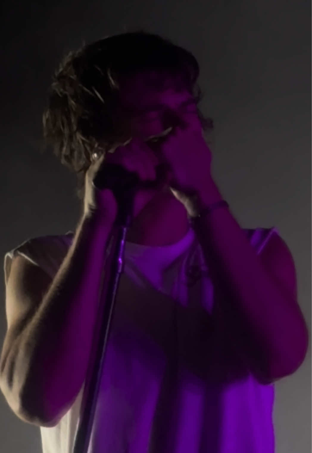 happy one year since djouston :,) figured i should release this from the vault that is my camera roll. #djo #joekeery #joekeeryedit #concert #anotherbitetour 