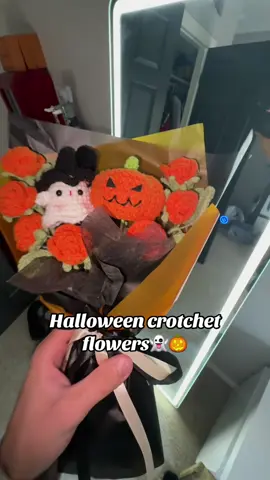 You girl would love them #flowers #crotchet #viralvideo #tiktokshop #boobasket 