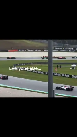 Everyone else in cannot compute mode… #MaxVerstappen #Formula1 #redbullracing #sepang 